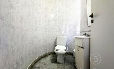 Venta Chalet de 2 dormitorios en Banfield Oeste.