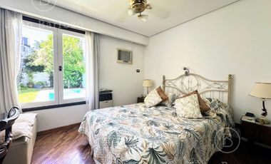 Venta Chalet de 2 dormitorios en Banfield Oeste.