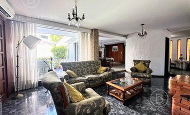 Venta Chalet de 2 dormitorios en Banfield Oeste.