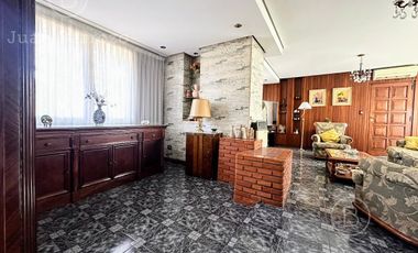 Venta Chalet de 2 dormitorios en Banfield Oeste.
