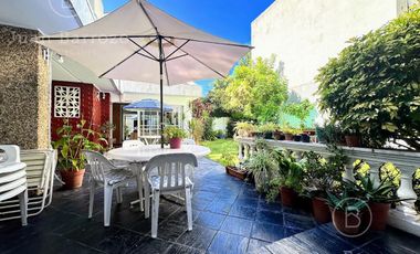 Venta Chalet de 2 dormitorios en Banfield Oeste.