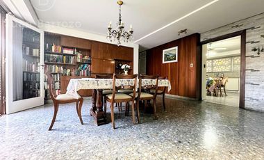 Venta Chalet de 2 dormitorios en Banfield Oeste.
