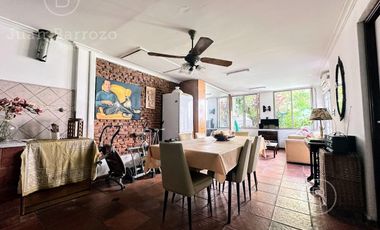 Venta Chalet de 2 dormitorios en Banfield Oeste.
