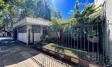 Venta Chalet de 2 dormitorios en Banfield Oeste.