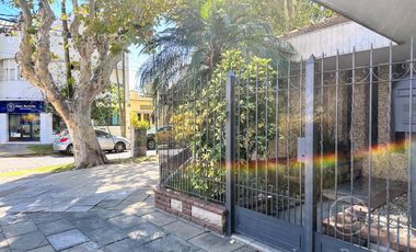 Venta Chalet de 2 dormitorios en Banfield Oeste.