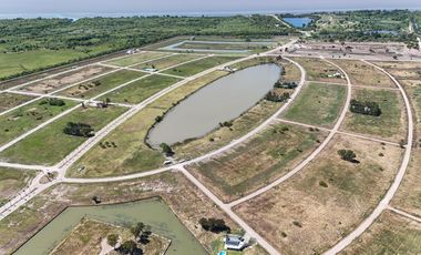 Lote en venta en los canales de Puerto Nizuc