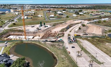 Lote en venta en los canales de Puerto Nizuc