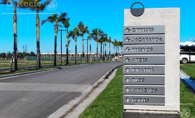 Lote en venta en los canales de Puerto Nizuc