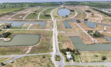 Lote en venta en los canales de Puerto Nizuc