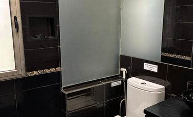 Casa de 1 dormitorio y comodín Pileta Cochera Entorno Único Facilidades