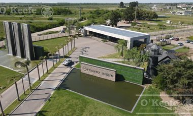 Lote en venta en los canales de Puerto Nizuc