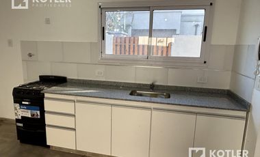 PH a estrenar, 3 ambientes, con cochera y patio