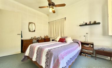 CASA VENTA VICENTE LÓPEZ 5 AMBIENTES JARDÍN COCHERA
