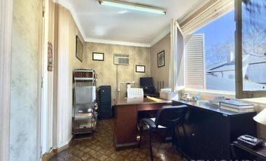 CASA VENTA VICENTE LÓPEZ 5 AMBIENTES JARDÍN COCHERA