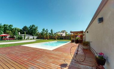 Casa en venta en La Plata - Dacal Bienes Raíces