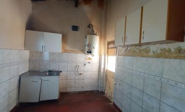CASA 3 AMB. A RECICLAR LOTE 8,66 x 30M