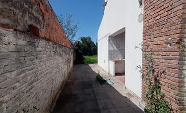 CASA 3 AMB. A RECICLAR LOTE 8,66 x 30M