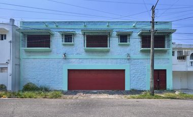 Casa en Venta Fracc. Joyas de Mocambo