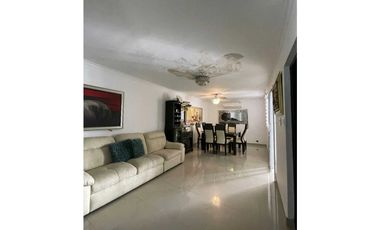 Casa dos plantas conjunto libertador