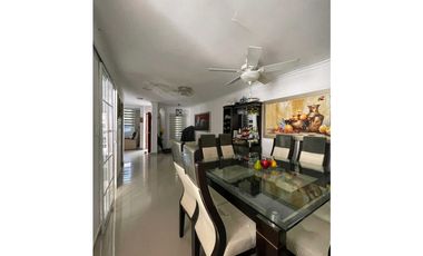 Casa dos plantas conjunto libertador