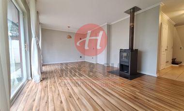 Casa en Arriendo en Avda las Encinas