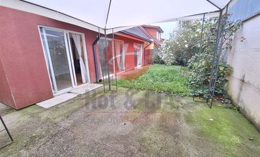 Casa en Arriendo en Avda las Encinas