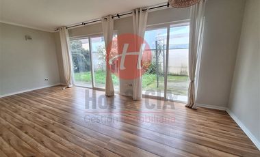 Casa en Arriendo en Avda las Encinas