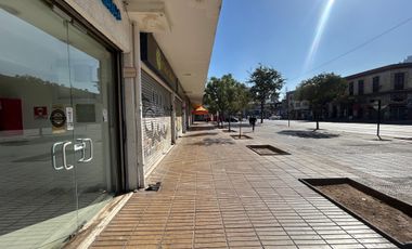 ARRIENDO LOCAL COMERCIAL RECOLETA