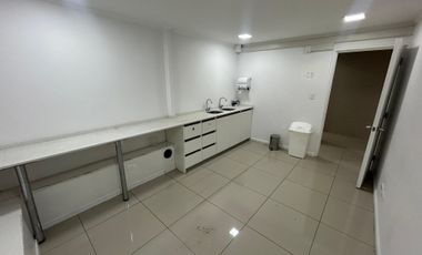 ARRIENDO LOCAL COMERCIAL RECOLETA