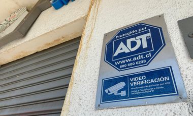 ARRIENDO LOCAL COMERCIAL RECOLETA