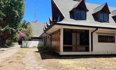 SE ARRIENDA OFICINA/ CLINICA / LOCAL EN 1 Ote 1565