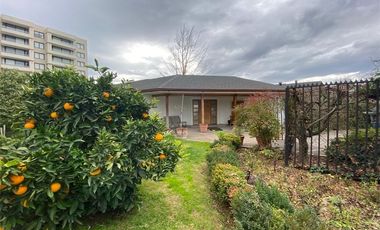 SE VENDE EXCLUSIVA CASA CENTRAL EN CURICO, 400 M2