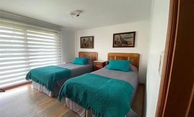 SE VENDE EXCLUSIVA CASA CENTRAL EN CURICO, 400 M2