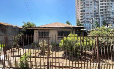VENDE TERRENO 686 m2 y CASA en centro de Talca