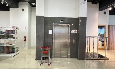 SE ARRIENDA EDIFICIO COMERCIAL 4 PISOS , 6642 m2