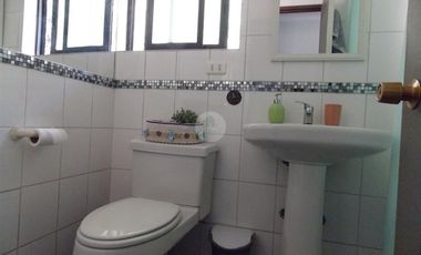 Casa en Venta en La Lomita, Anglo American International School