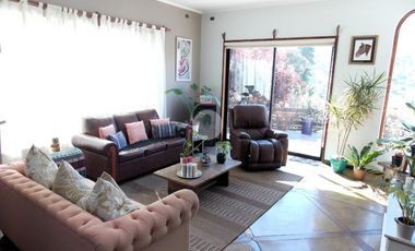 Casa en Venta en La Lomita, Anglo American International School