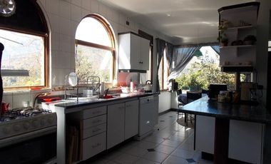 Casa en Venta en La Lomita, Anglo American International School