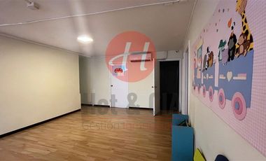 Oficina en Venta en Javiera Carrera