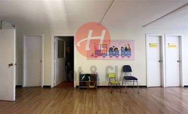 Oficina en Venta en Javiera Carrera