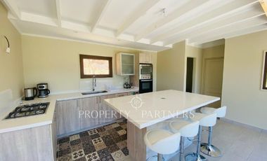 Palmilla, Casa Nueva con Vista Panorámica