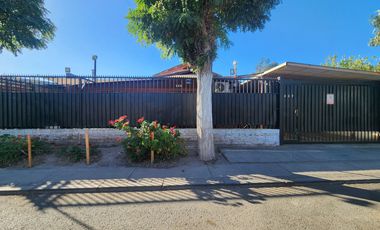 Se vende casa en Buin 5D 3B 3E: Vive con espacio y comodidad