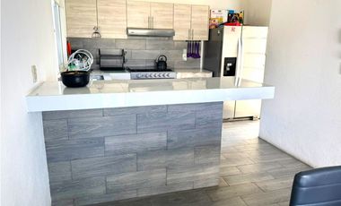 Renta casa sola semi-amueblada; Lomas Trujillo, Emiliano Zapata, Mor.