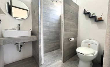 Renta casa sola semi-amueblada; Lomas Trujillo, Emiliano Zapata, Mor.