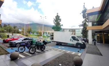 AMPLIO LOCAL COMERCIAL SAN CARLOS DE APOQUINDO