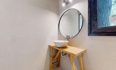 VENTA / Excelente casa estilo moderno sobre calle Leñatero