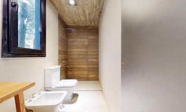 VENTA / Excelente casa estilo moderno sobre calle Leñatero