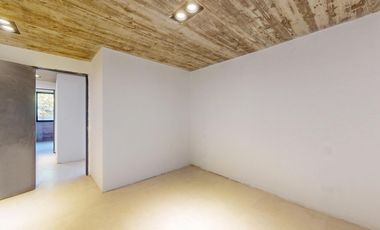 VENTA / Excelente casa estilo moderno sobre calle Leñatero