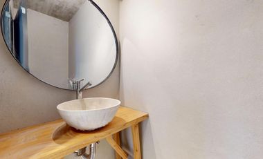 VENTA / Excelente casa estilo moderno sobre calle Leñatero