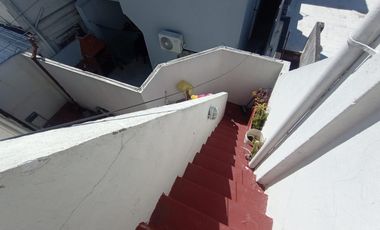 MUNRO PH A LA VENTA TRES AMBIENTES PRIMER PISO POR ESCALERA